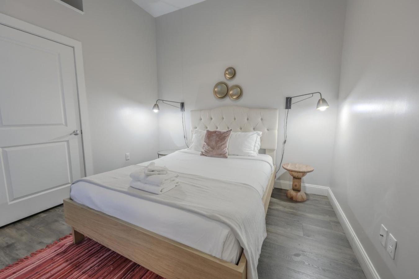 Pet Friendly Downtown Elevator Washer Dryer Appartamento